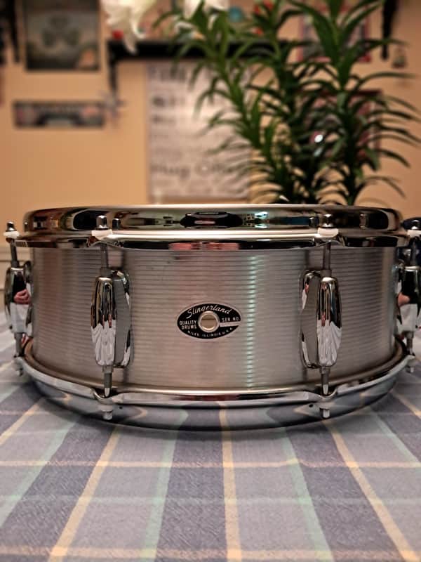 Slingerland No. 140 Student Model 5x14" Aluminum Snare Drum with Rapid Strainer 1967 - 1979 - Ribbed Aluminum image 1