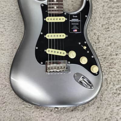 Mint Fender American Professional II Stratocaster In Mercury Silver w/Hard Case image 8