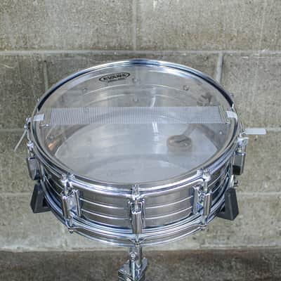 Pearl 80s Chrome Over Steel 10 Lug Snare Drum image 12