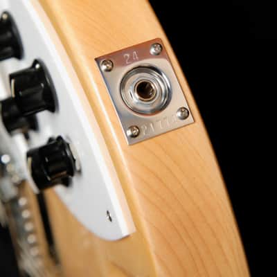 Rickenbacker 330 Mapleglo Semi-Hollow Electric Guitar 2024 Pre-Owned image 19