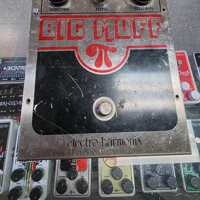 Electro-Harmonix Big Muff Pi (Transitional Triangle Graphic Ram’s Head) – Original Vintage USA EH3003A 1973–74 image 1