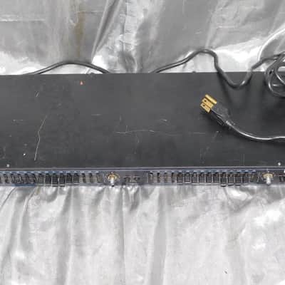 DOD R-430 dual 15 band graphic equalizer image 2
