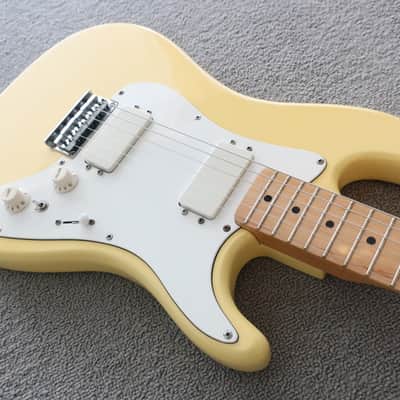 Vintage 1980 Lotus Hondo 2 PU Strat Shape Hardtail Faded Yellow 8.5+ Condition Fender Bullet Clone image 3