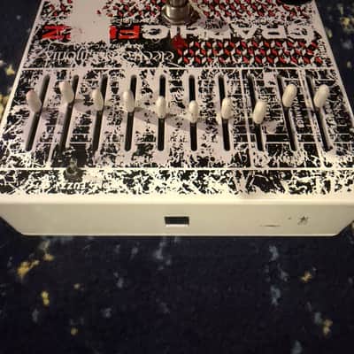 Electro-Harmonix Graphic Fuzz EQ / Distortion / Sustainer 2008 - 2023 - White / Black image 5
