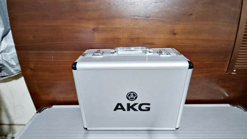 AKG C414 XLS Large Diaphragm Multipattern Condenser Microphone image 1