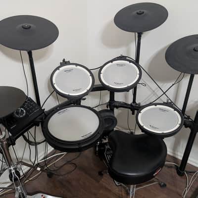 Roland V-Drums TD-17KVX Electronic Drum Set 2020