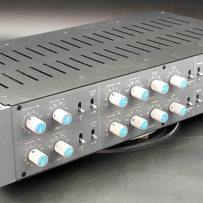 Neve 33609 early Stereo Compressor/Limiter AKA “Metal Knobs” Original SUPERB! image 8