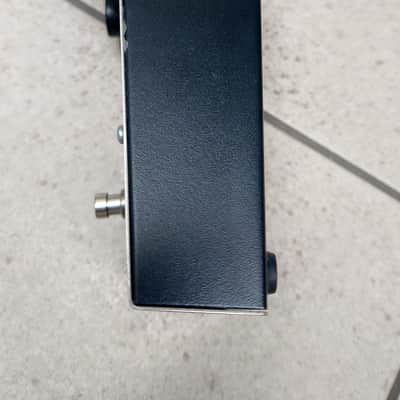 Electro-Harmonix Big Muff Pi 2000 - Present - Silver / Black / Red image 2