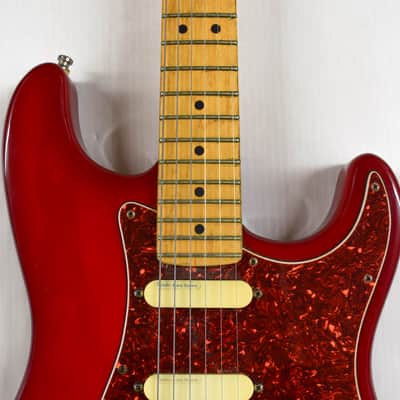 Fender Strat Plus Deluxe with Maple Fretboard - Crimson Burst image 2