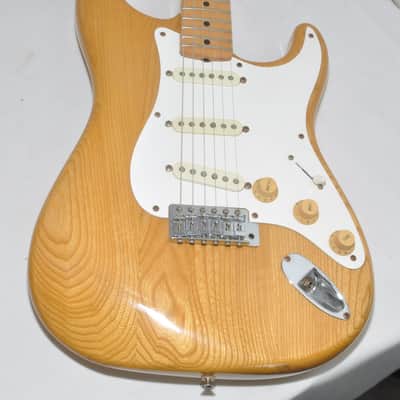 ARIA PRO II STRIKIN` SOUND STRATO Electric Guitar Ref.No 6414 image 2
