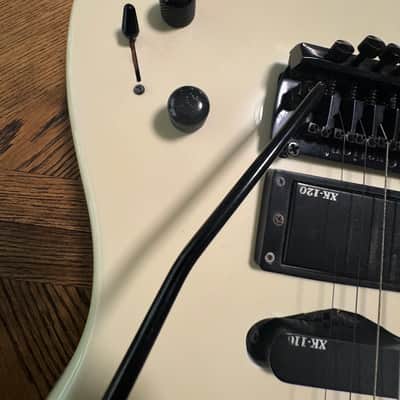GC-3-6 Ovation 1980 - Rare Vintage 1980s Celebrity by Ovation GC-3-6 Electric Guitar White image 3