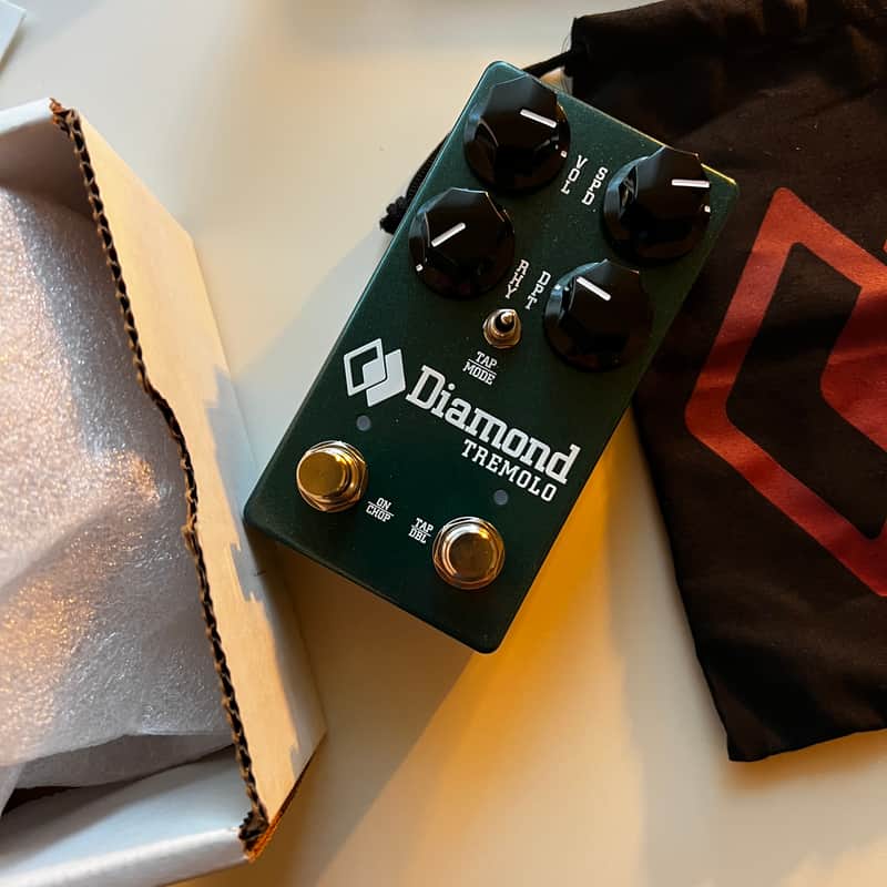 Diamond Tremolo (Small Box) 2023 - Present - Green