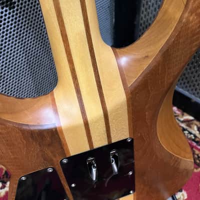 wolf s1  2010s neck thru image 6