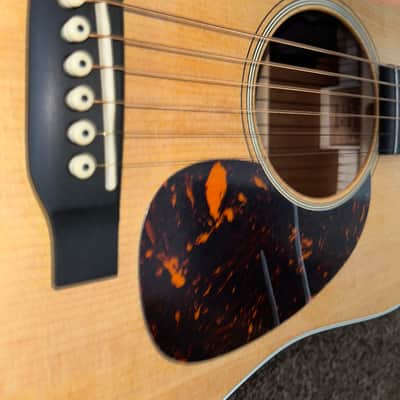 Martin D JR-E Dreadnought Junior Electro Acoustic Guitar  2017 - Natural image 17