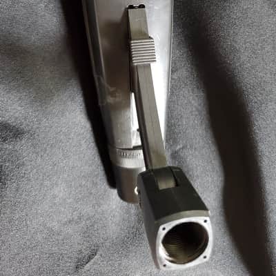 Sennheiser MD 421 II Cardioid Dynamic Microphone 2002 - Present - Black image 2