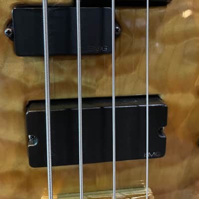 Rare USA Hamer Chaparral Max 4-string bass quilted maple with original hardshell case image 14