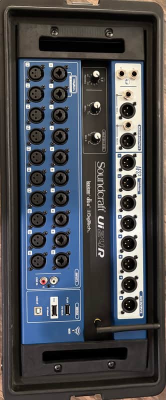 Soundcraft Ui24R 24-Channel Digital Mixer/USB Recorder with Wireless Control