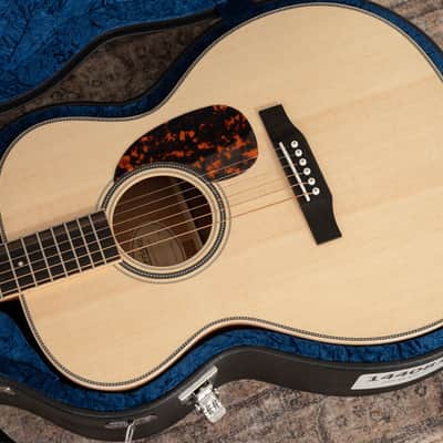 Larrivee OM-40 Mahogany image 22