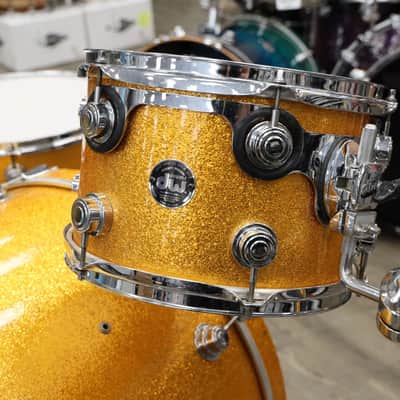 Used DW Collector's Series Drum Set 26/12/16 Gold Sparkle image 10