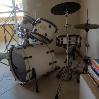 Mapex Saturn Series 5 piece drum kit - Arctic White image 2