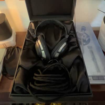 Sennheiser HD 800 S Headphones 2010s - Black image 3