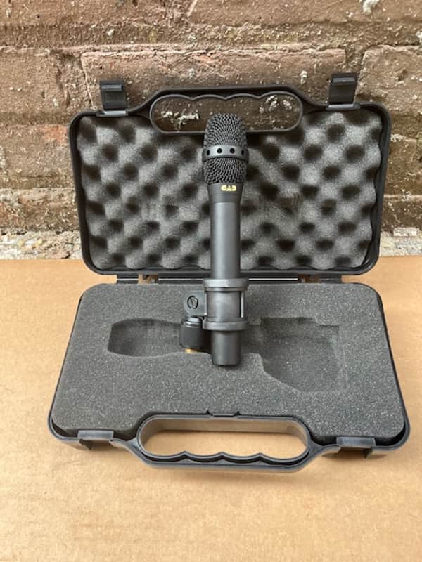 CAD E1000 Microphone W/ Case SN: 42897