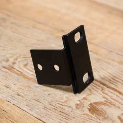 DBX Single Rack Ear for 163x/263x/363x/463x/563x Mount Bracket U283832 image 2