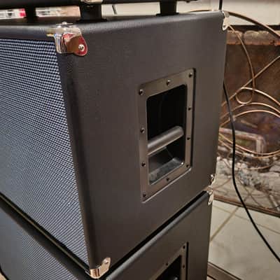 Ampeg SVT-112AV Classic Series 300-Watt 1x12" Bass Speaker Cabinet image 7