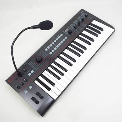 KORG R3 "Synthesizer/Vocoder" [022711] (05/11)