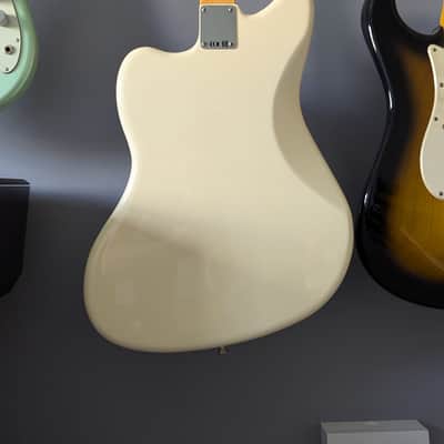 Fender Vintera '60s Jazzmaster with Pau Ferro Fretboard 2019 - 2023 - Olympic White image 4