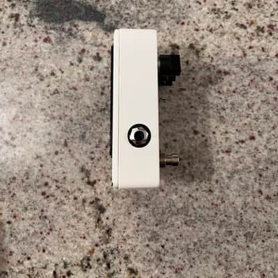 JHS 3 Series Harmonic Trem 2022 - Present - White image 3