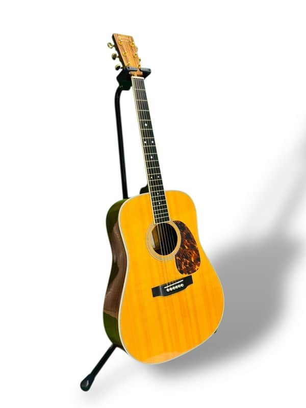 マーティン D35 50th anniversary Martin Guitars Announces The D-35 Brazilian 50th Anniversary
