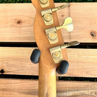 Charvel San Dimas Tele Bass 1982 Cream white image 11