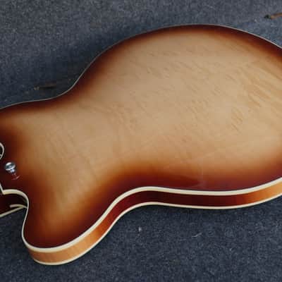 Hofner HCT-VTH-SP-SB Verythin CT SPECIAL Semi hollow Flame Maple Top New like 335 has 2 Humbuckers one a P90 image 13