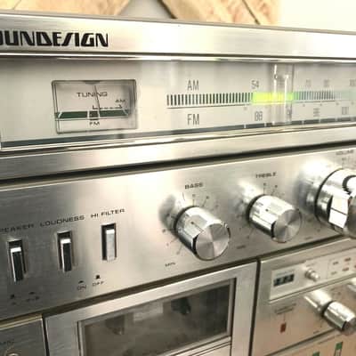 Soundesign 5959 - Vintage 1980s Brushed Aluminum All In One Tuner Cassette 8-Track Stereo Console image 4