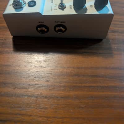 Walrus Audio Mako D1 High-Fidelity Stereo Delay V1 2020 - 2021 - Silver image 2
