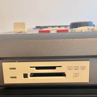 Akai MPC2000XL MCD MIDI Production Center 2006 - 2007 - Blue Bild 3