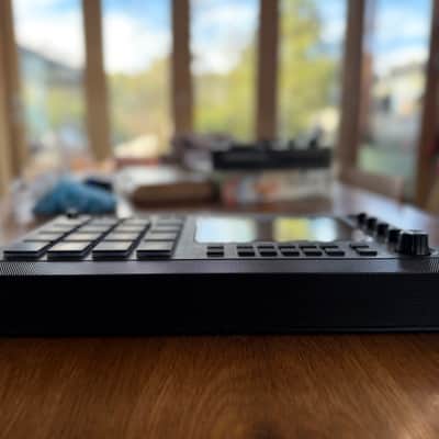 Akai MPC Live II Standalone Sampler / Sequencer 2020 - Present - Black image 2