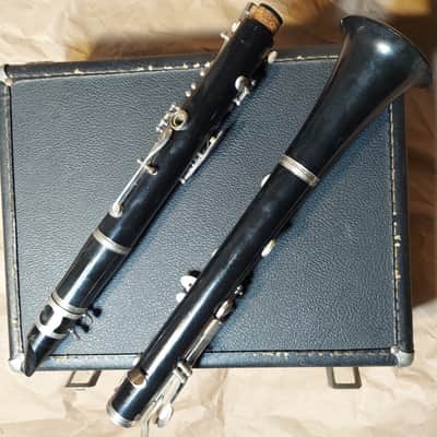 Wurlitzer Clarinet with case. USA image 1