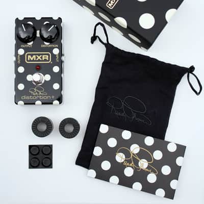 MXR RR104 Randy Rhoads Signature Special Edition Distortion + 2024 - Present - Black / White Polka Dots image 3