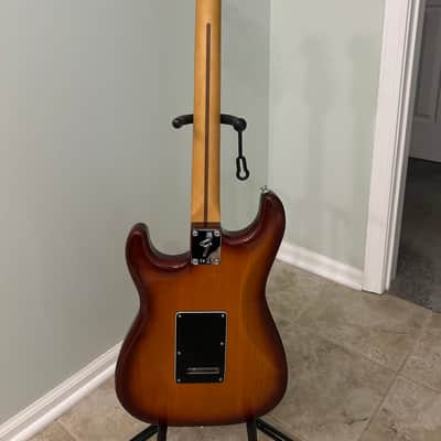 Fender Player Plus Top Stratocaster 2021 - Sunburst image 4