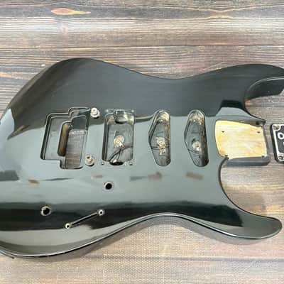 90s Charvel CST-060-SSH Stratocaster Type Ash Body w/Plate Made in