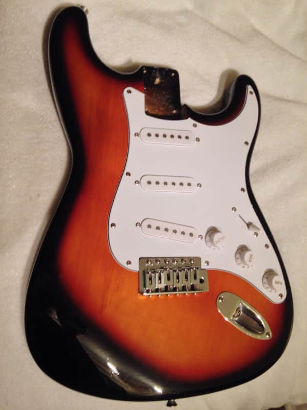 Fender Squier Stratocaster Body MIK VN Serial# 1995 Tobacco Sunburst Loaded image 1
