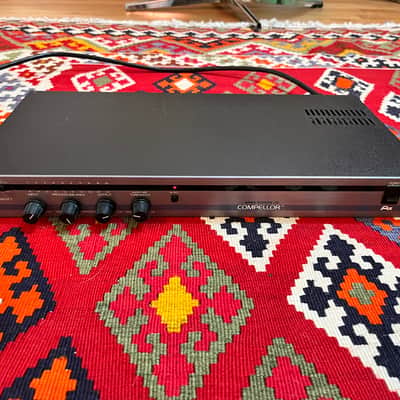 Aphex Systems Compellor 301 Limiter Compressor image 1