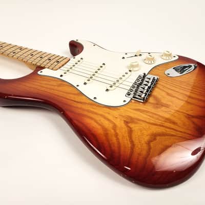 Fender Stratocaster with Maple Fretboard 1979 - 1981 - Sienna Sunburst image 7