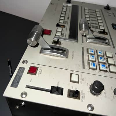 Sony SEG-2000AP Special Effects Generator (Vintage Video Mixer) 1980 - 1985 image 2