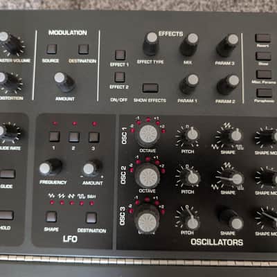 Sequential Pro 3 SE 37-Key 3-Voice Monophonic / Paraphonic Synthesizer 2020 - Present - Black with Wood Sides image 6