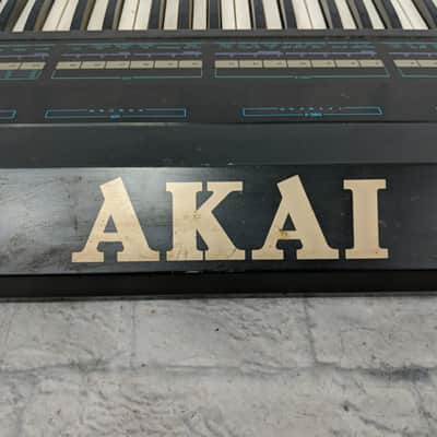 Vintage 1980s Akai AX80 8 Voice Analog Synthesizer Keyboard - Parts/Project Synth image 9