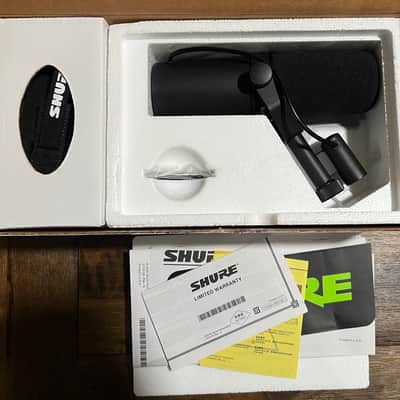 Shure SM7B Genuine Cardioid Dynamic Microphone 2001 - Present - Black image 2