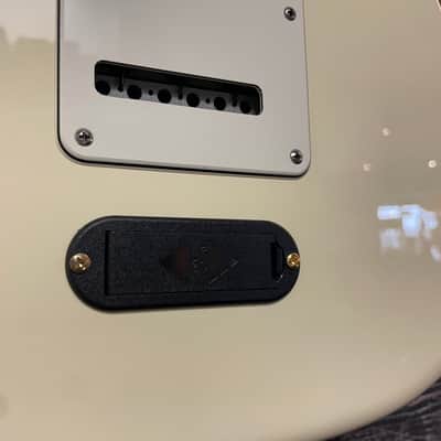 Left-Handed Fender American Standard Stratocaster with Maple Fretboard 2008 - 2016 - Olympic White image 7